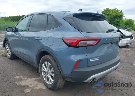 2025 Ford Escape Active из США, поврежденный, VIN 1FMCU9GN2SUA33807